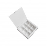 Картонная коробка на 9 конфет белая