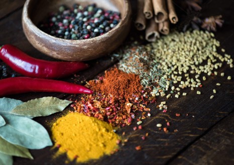 Спеції та прянощі
